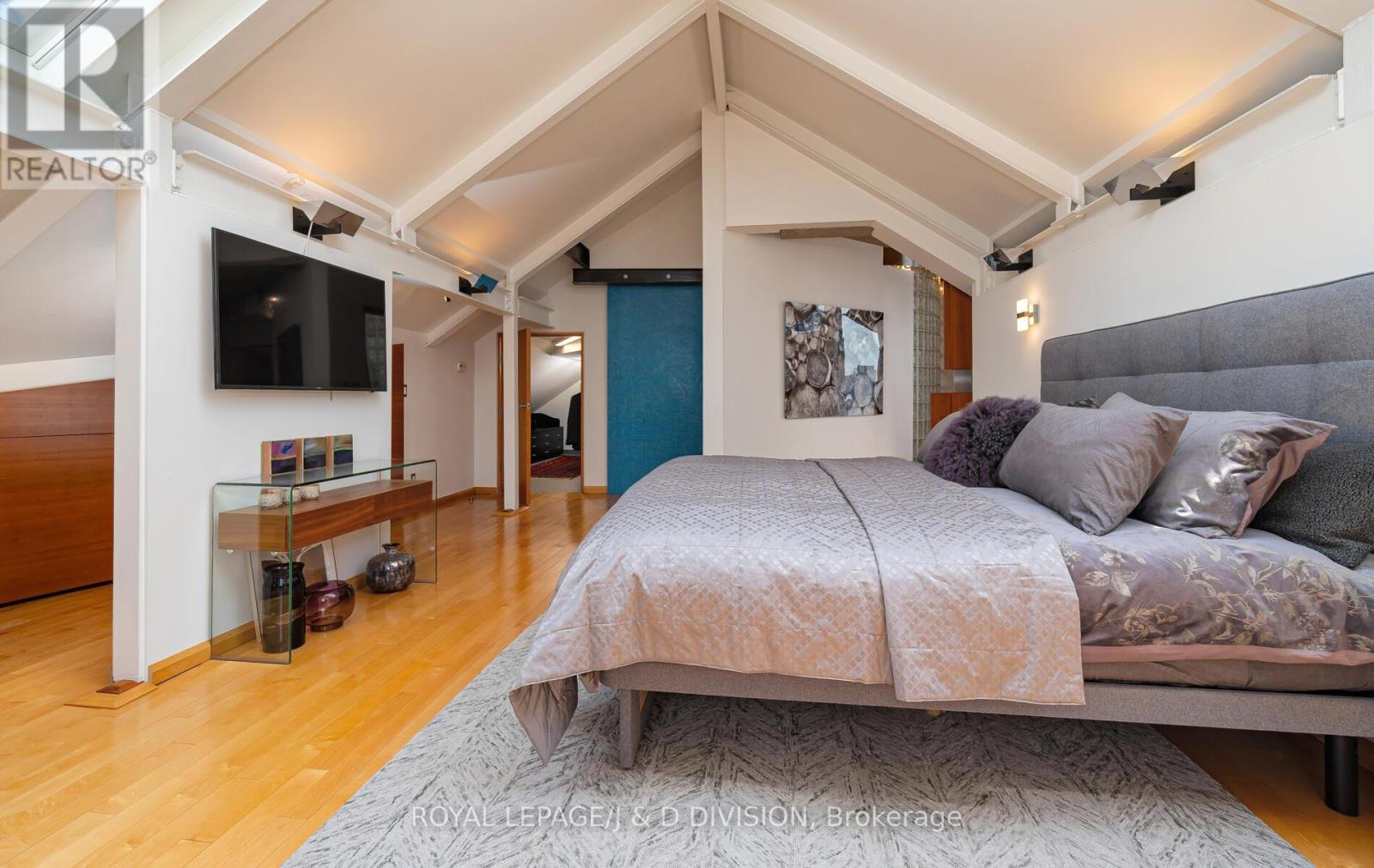 












PH2601 - 71 SIMCOE STREET

,
Toronto,




Ontario
M5J2S9

