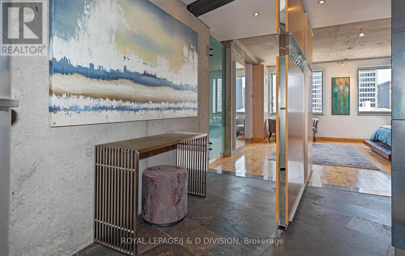 












PH2601 - 71 SIMCOE STREET

,
Toronto,




Ontario
M5J2S9

