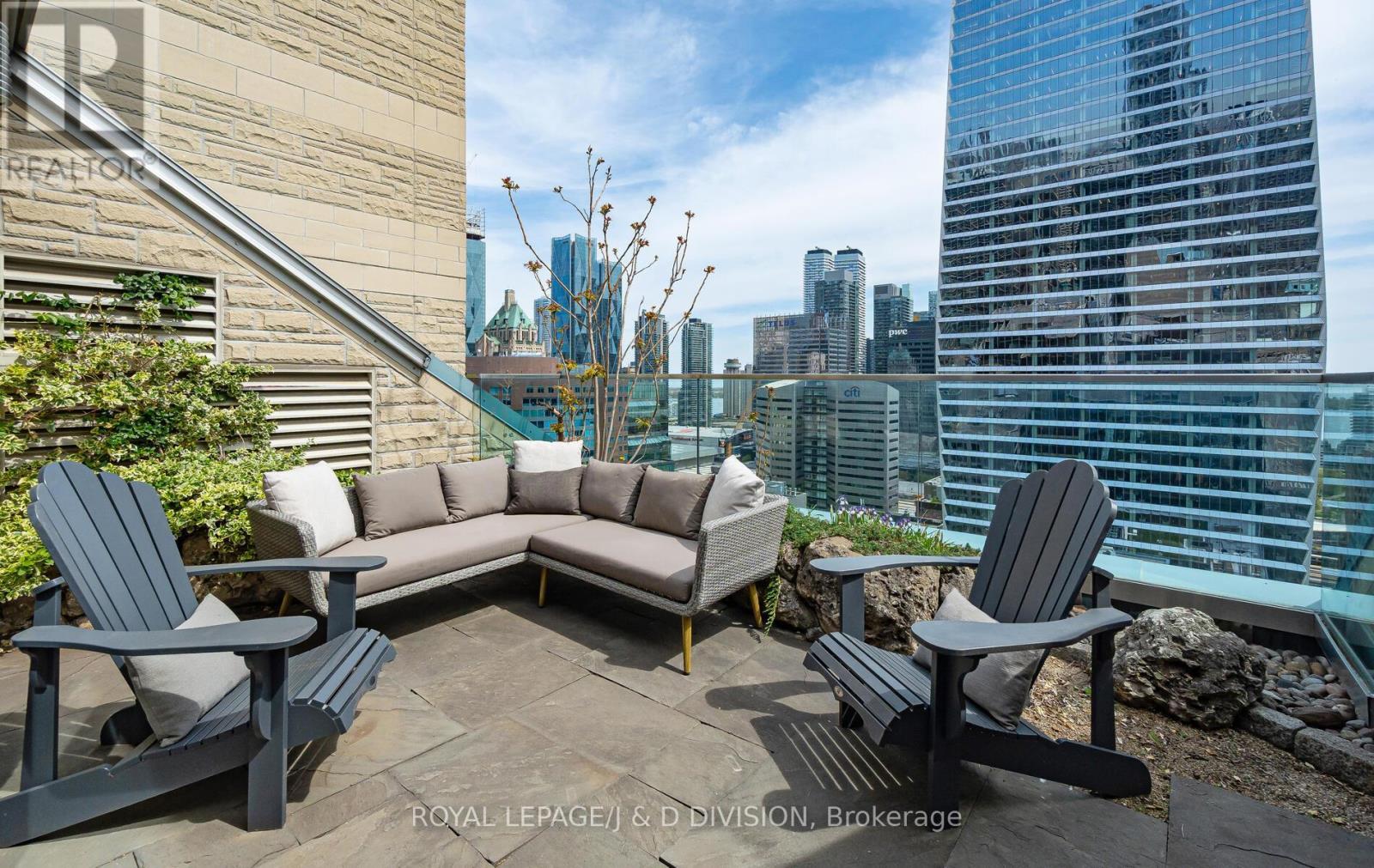 












PH2601 - 71 SIMCOE STREET

,
Toronto,




Ontario
M5J2S9

