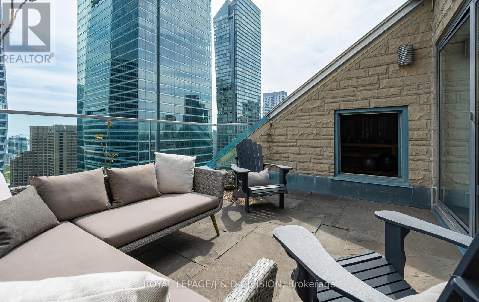 












PH2601 - 71 SIMCOE STREET

,
Toronto,




Ontario
M5J2S9

