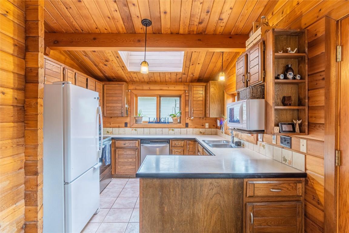 









33


BRECCIA

Drive,
Logan Lake,




BC
V0K 1W0

