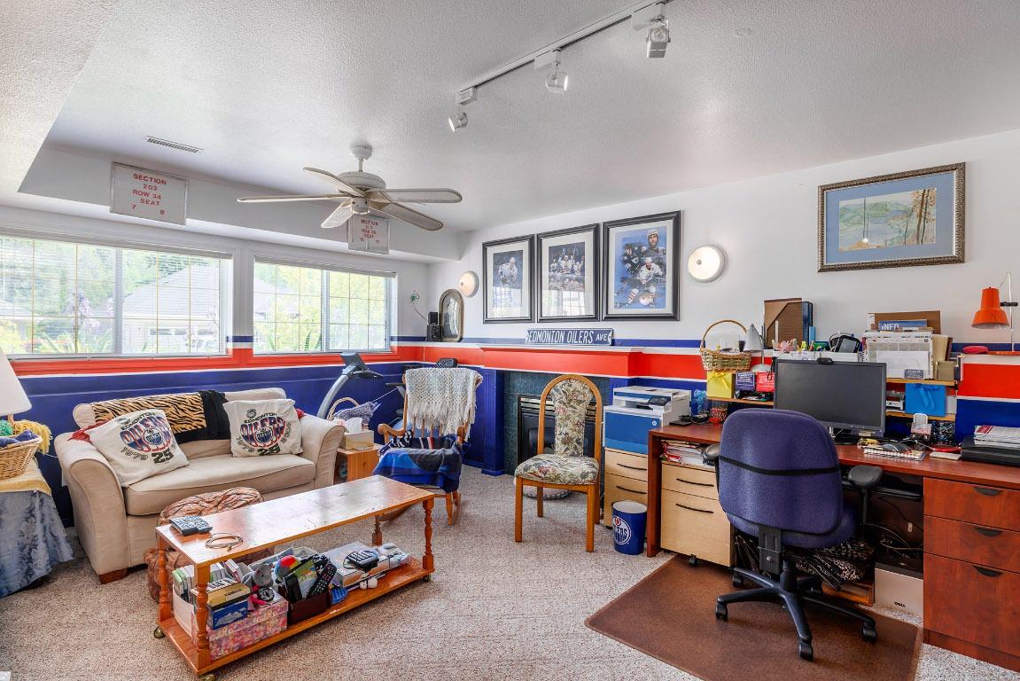 









356


Woodpark

Crescent,
Kelowna,




BC
V1V 2L4

