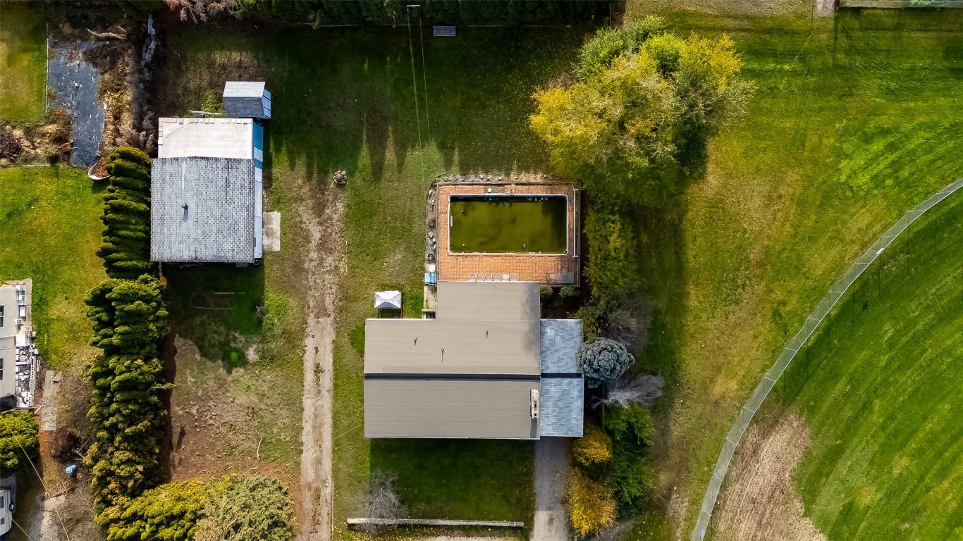 









375


Edith Gay

Road,
Kelowna,




BC
V1X 4S5

