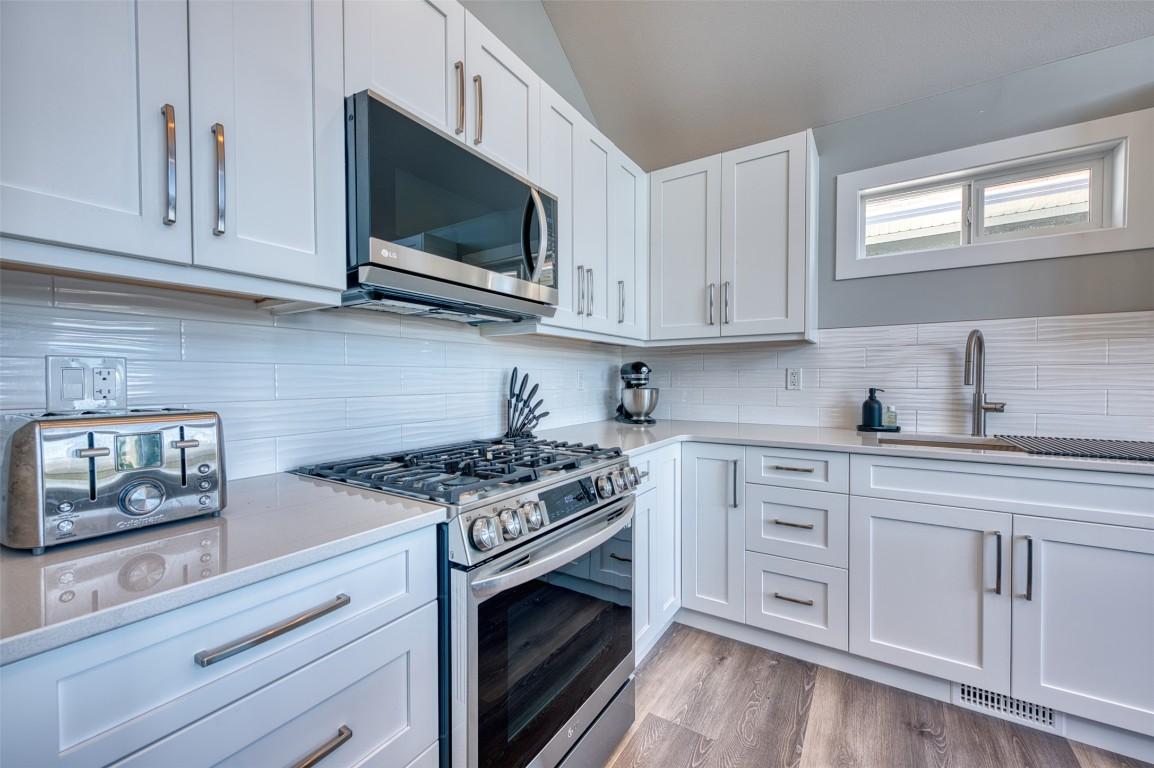 









6833


Madrid

Way, 348,
Kelowna,




BC
V1Z 3R8

