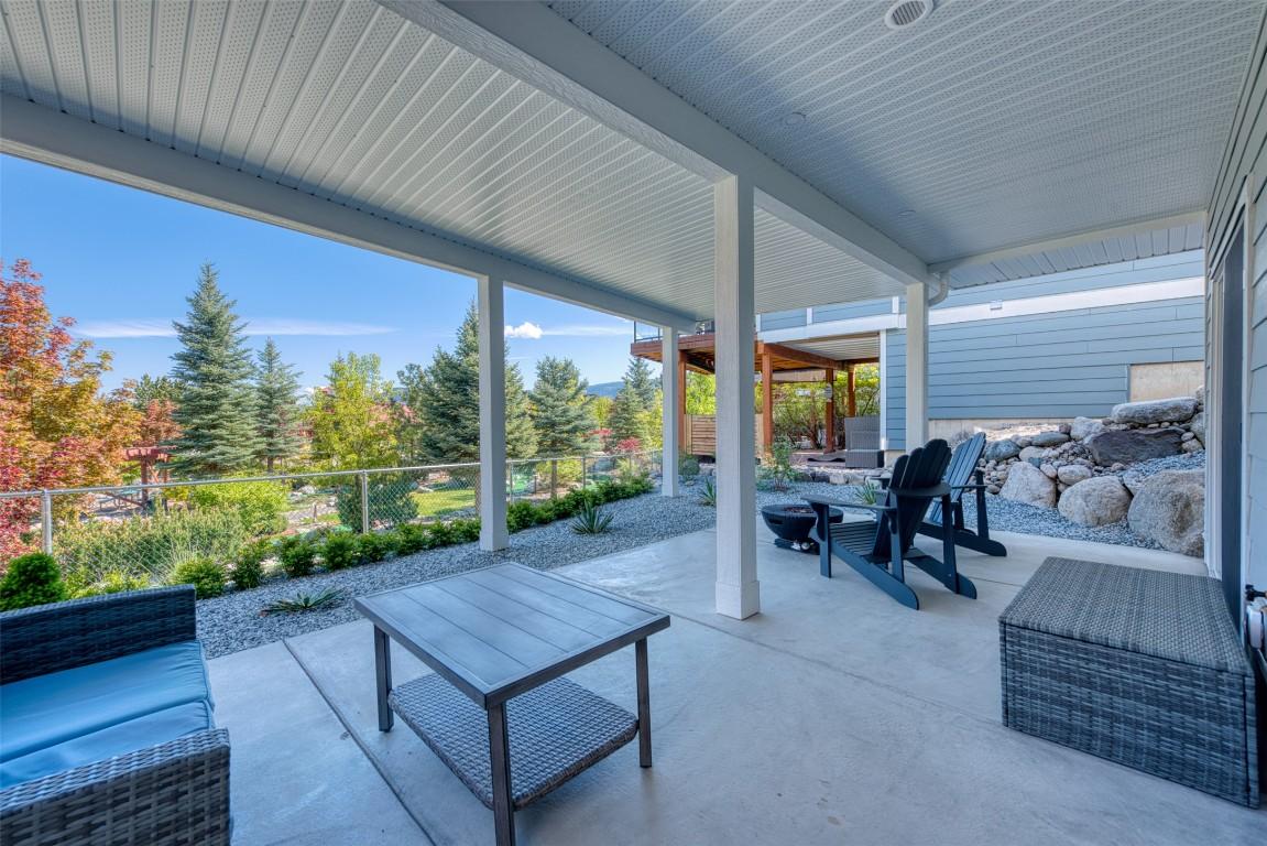 









6833


Madrid

Way, 348,
Kelowna,




BC
V1Z 3R8

