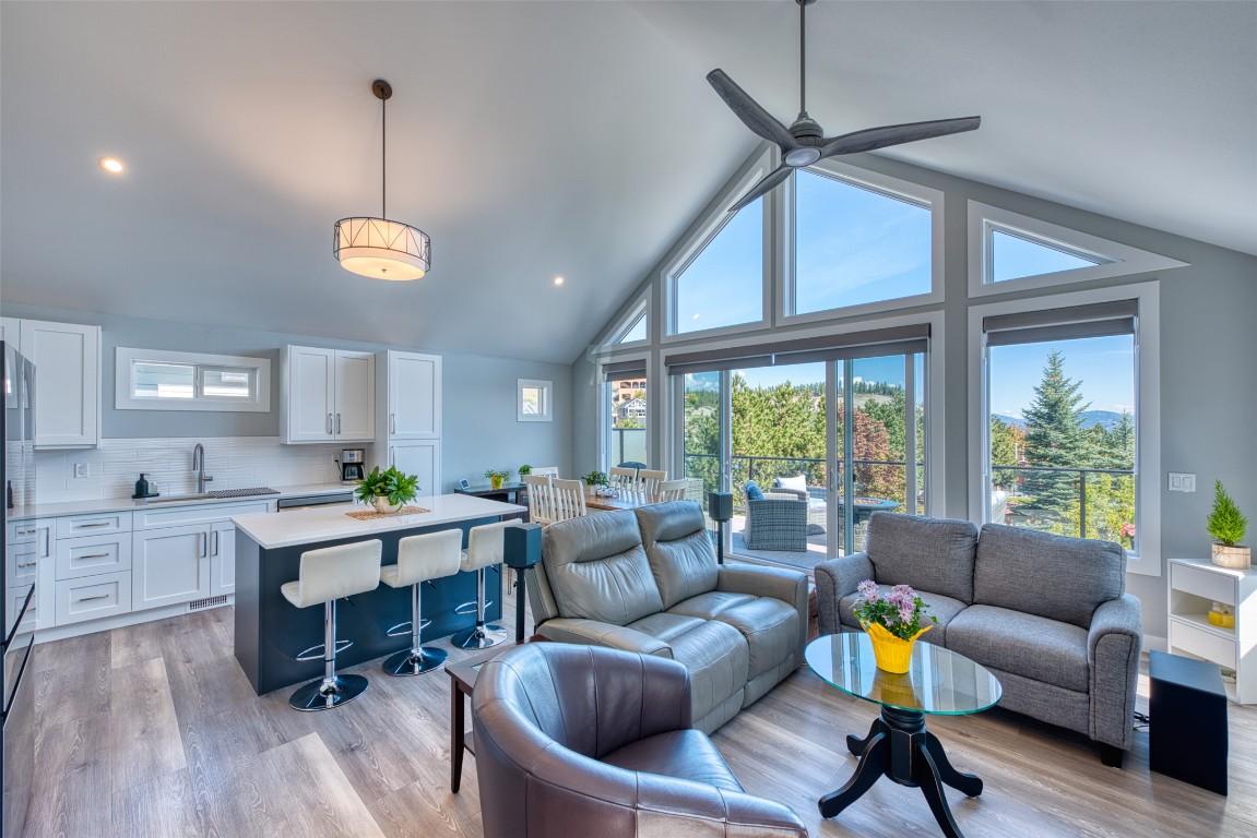 









6833


Madrid

Way, 348,
Kelowna,




BC
V1Z 3R8

