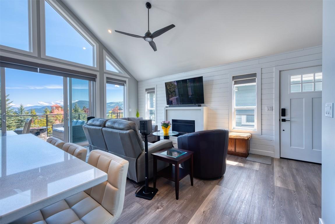 









6833


Madrid

Way, 348,
Kelowna,




BC
V1Z 3R8

