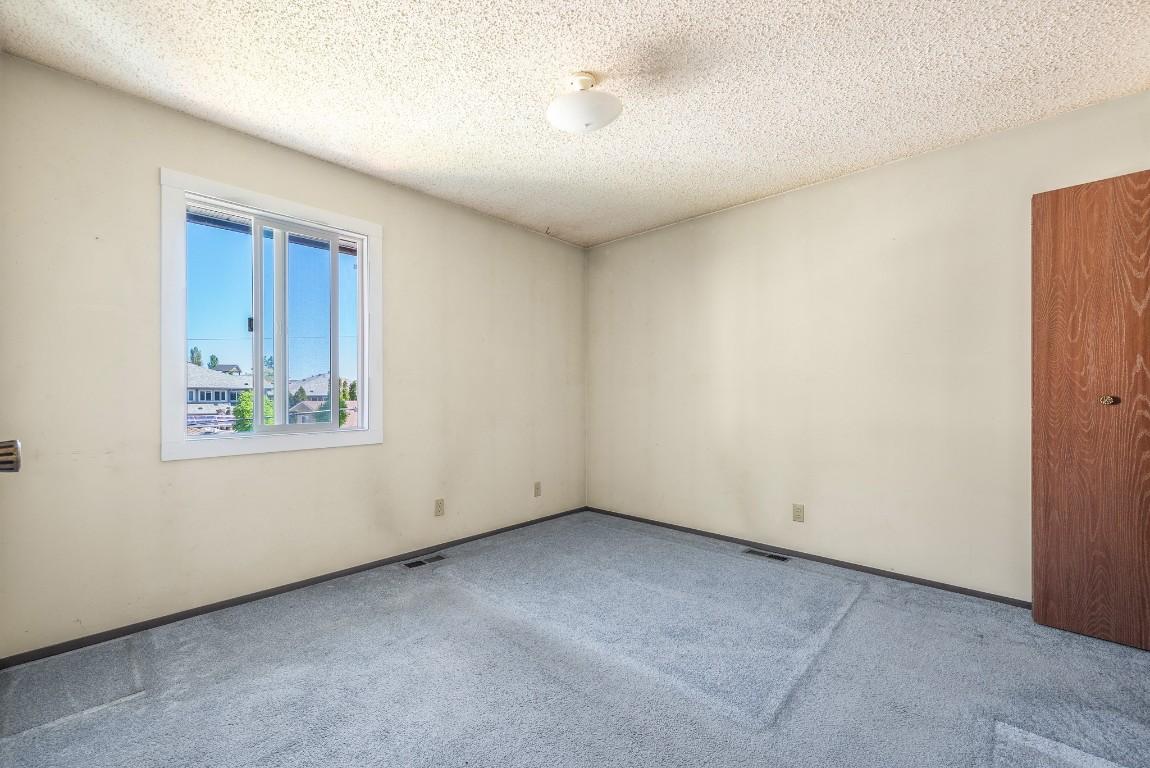 









4200


Alexis Park

Drive, 3,
Vernon,




BC
V1T 6H3

