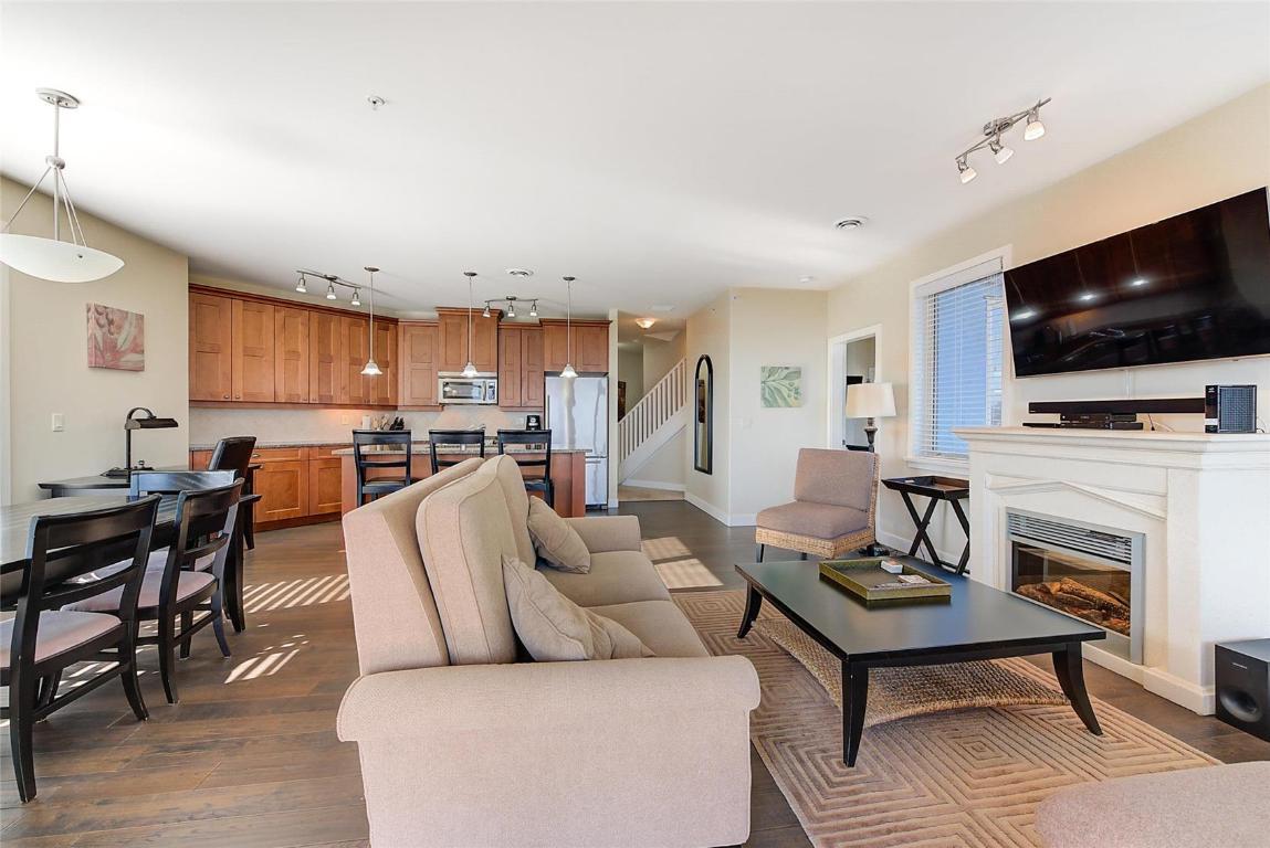 









4028


Pritchard

Drive, 8308,
West Kelowna,




BC
V4T 1X2

