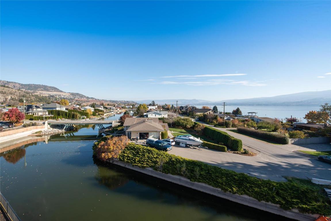 









4028


Pritchard

Drive, 8308,
West Kelowna,




BC
V4T 1X2

