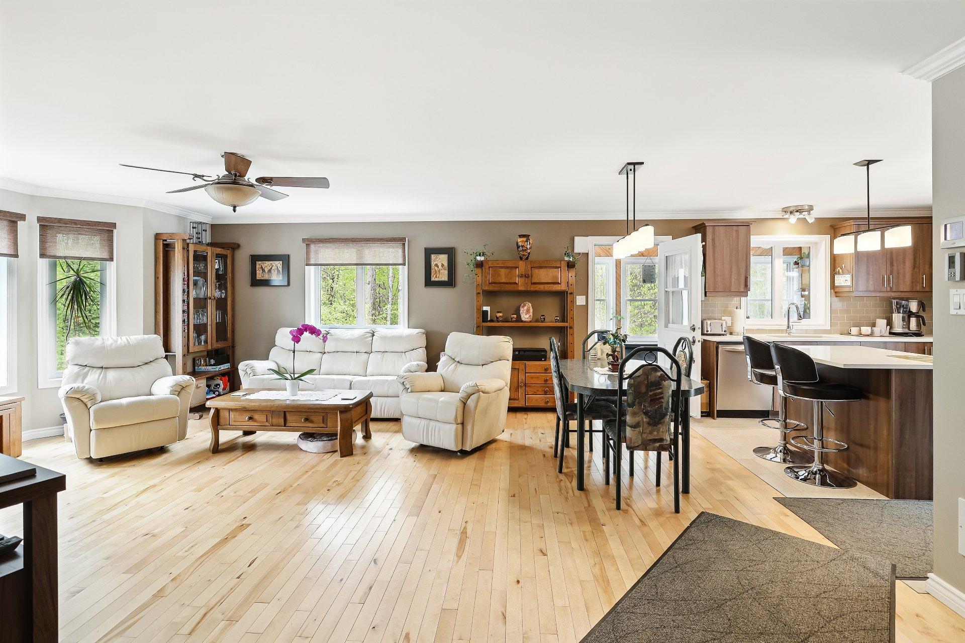 









426


Rg Jolimont

,
Sainte-Béatrix,




QC
J0K1Y0

