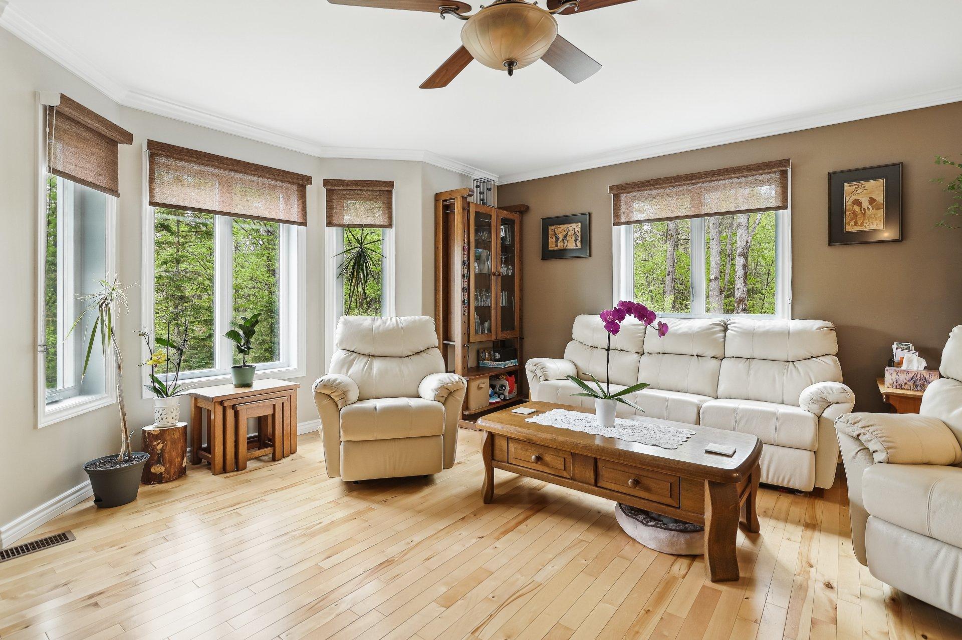 









426


Rg Jolimont

,
Sainte-Béatrix,




QC
J0K1Y0

