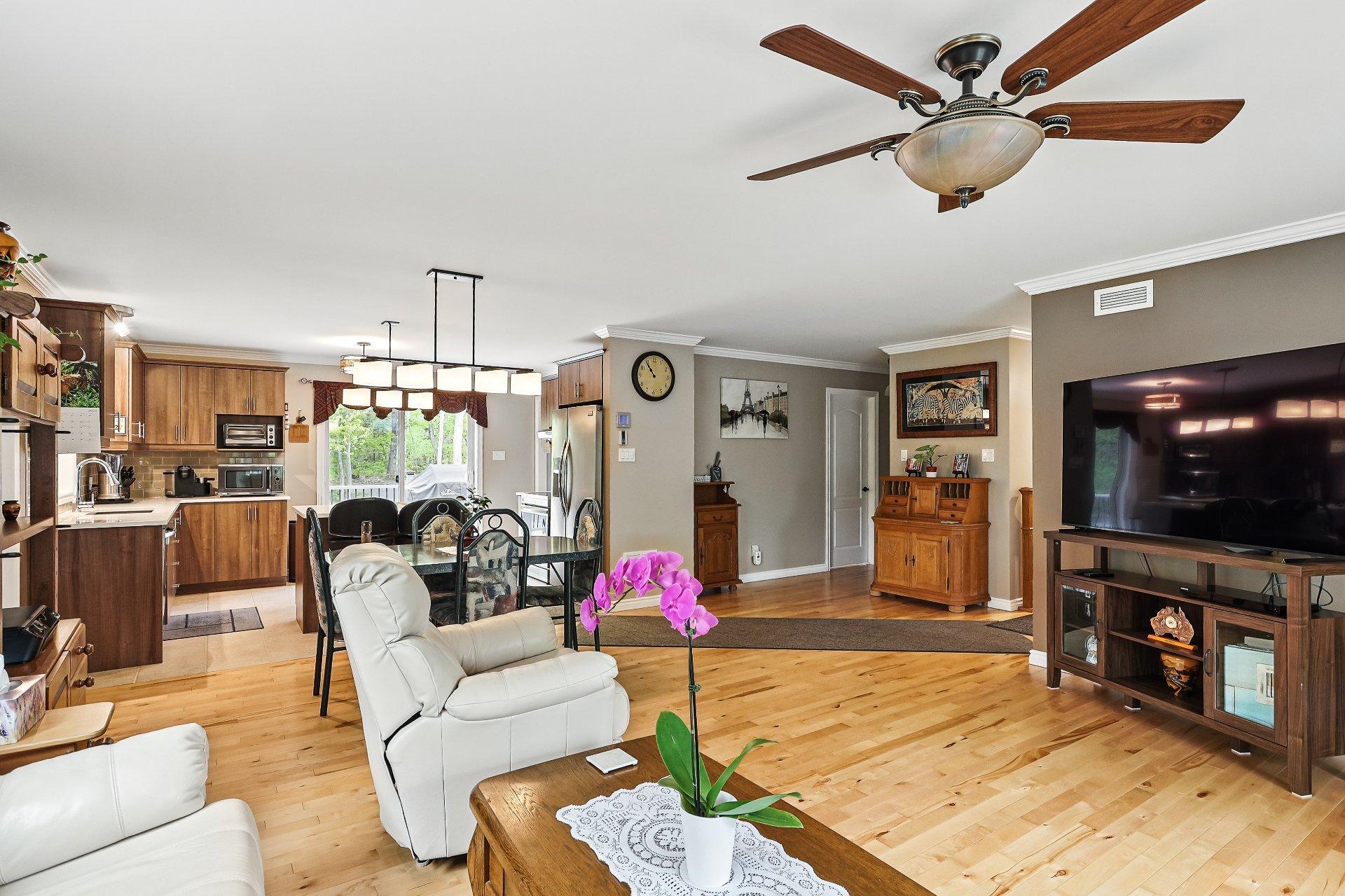 









426


Rg Jolimont

,
Sainte-Béatrix,




QC
J0K1Y0

