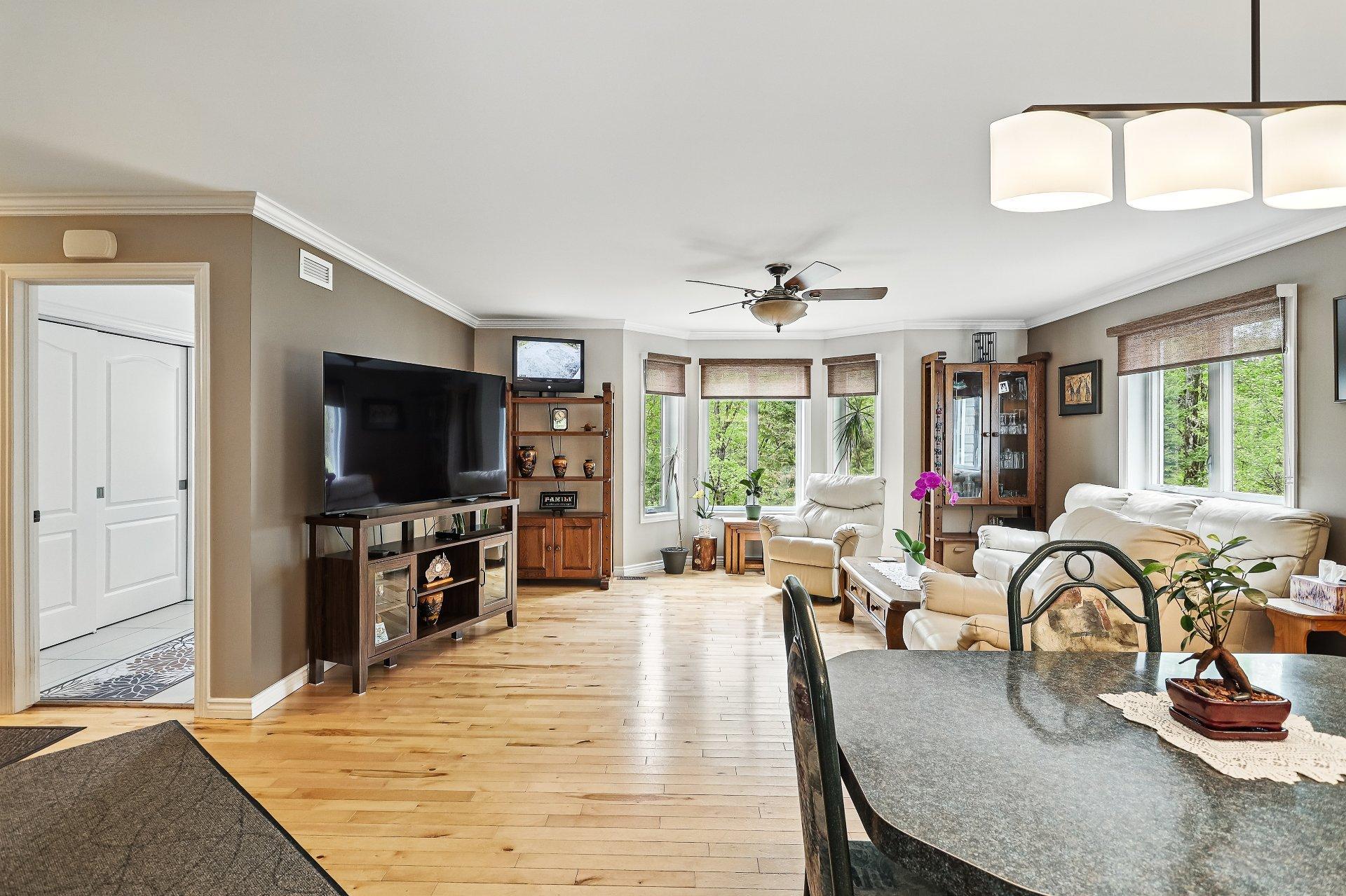 









426


Rg Jolimont

,
Sainte-Béatrix,




QC
J0K1Y0

