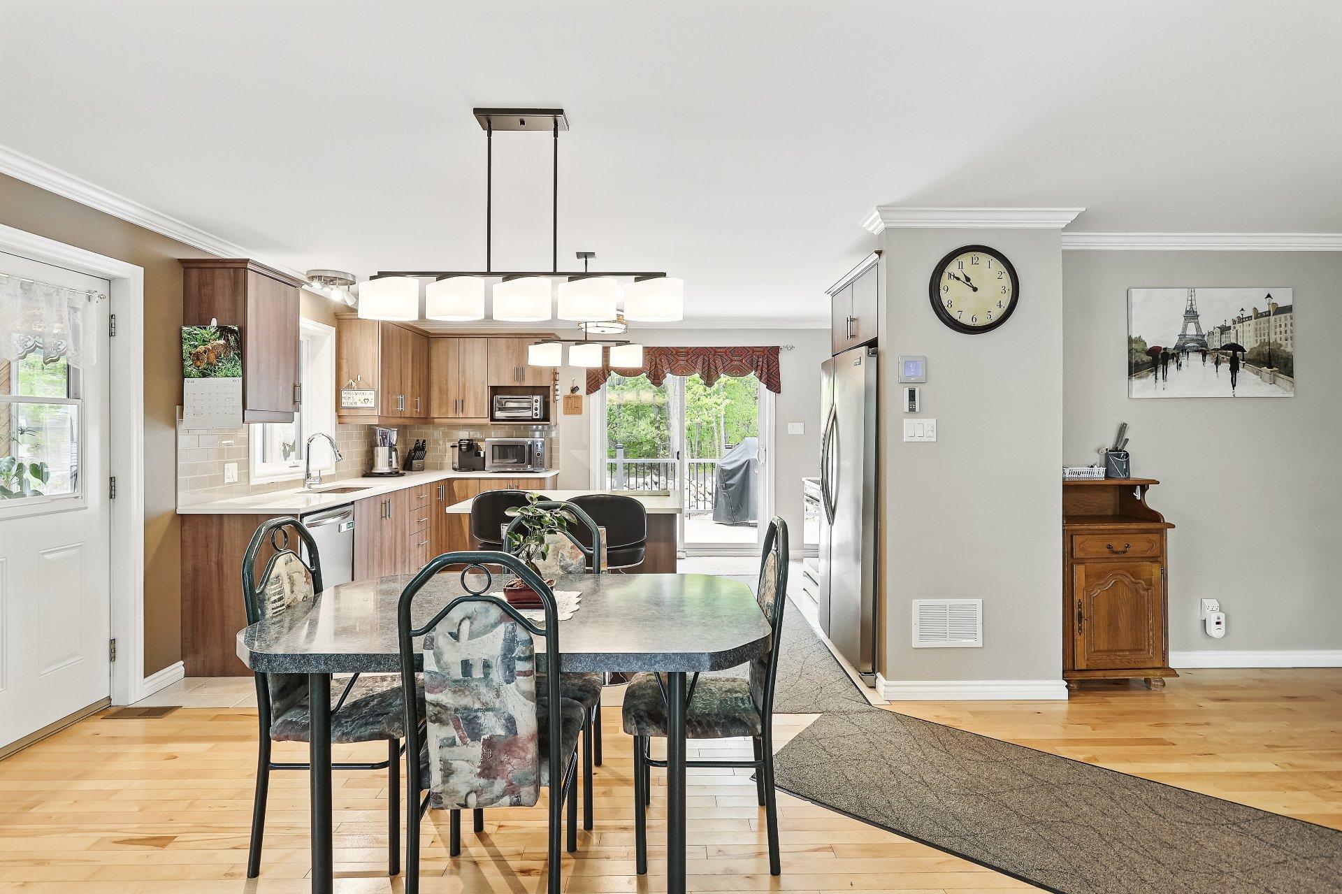 









426


Rg Jolimont

,
Sainte-Béatrix,




QC
J0K1Y0

