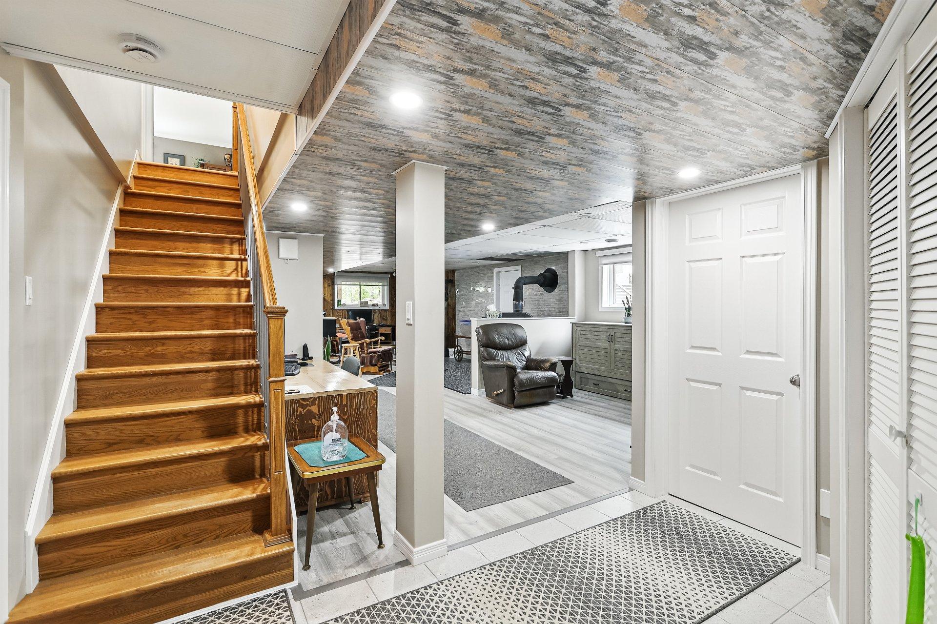 









426


Rg Jolimont

,
Sainte-Béatrix,




QC
J0K1Y0

