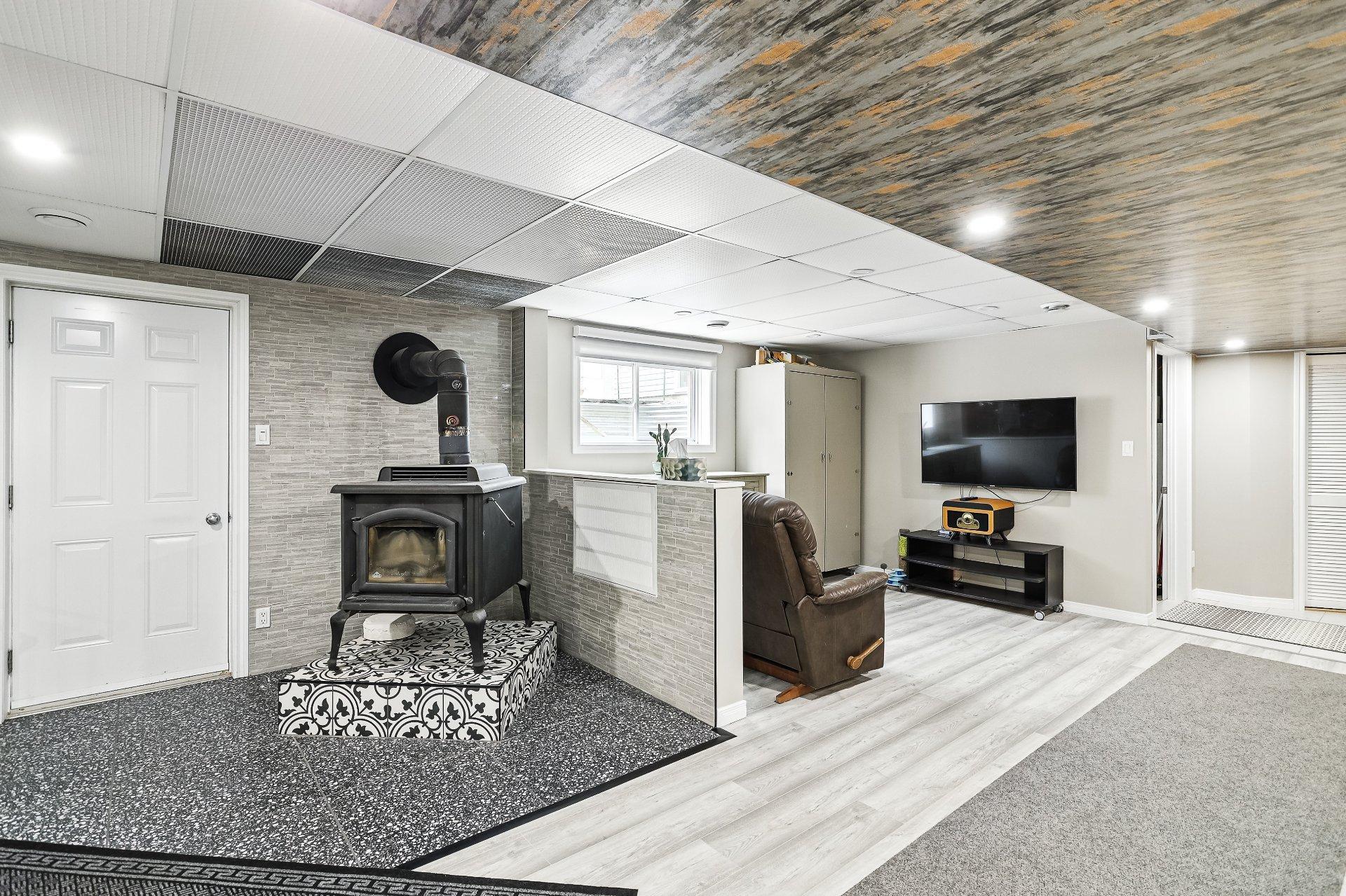 









426


Rg Jolimont

,
Sainte-Béatrix,




QC
J0K1Y0

