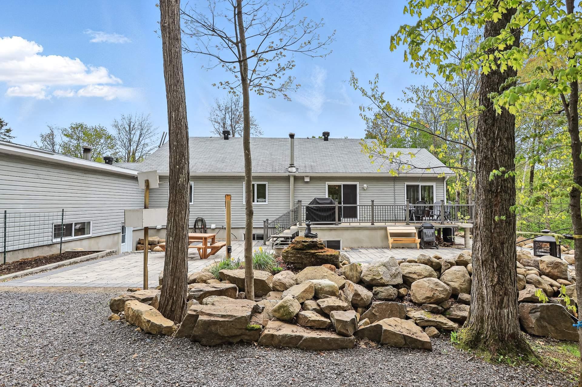 









426


Rg Jolimont

,
Sainte-Béatrix,




QC
J0K1Y0

