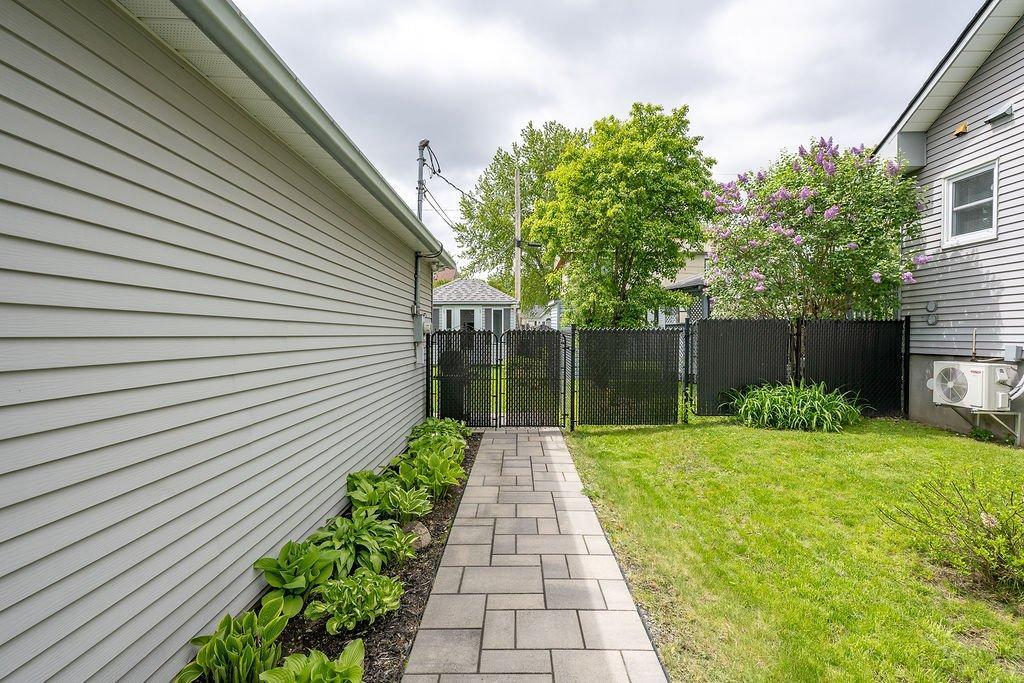 









86


Rue de Neuville

,
L'Île-Perrot,




QC
J7V8L3

