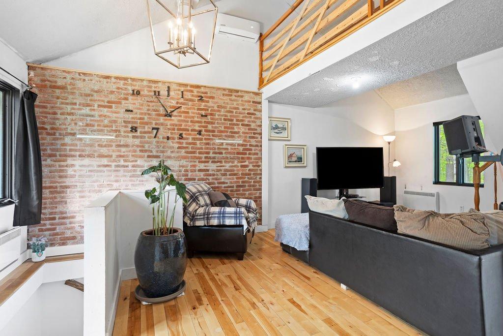 









123


Rue Claude-André

,
Sainte-Sophie,




QC
J5J1E9

