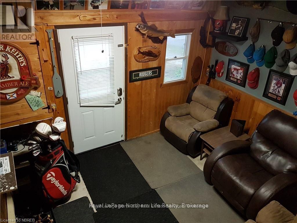 












895 TACKABERRY DRIVE

,
North Bay (West End),




Ontario
P1B4R8

