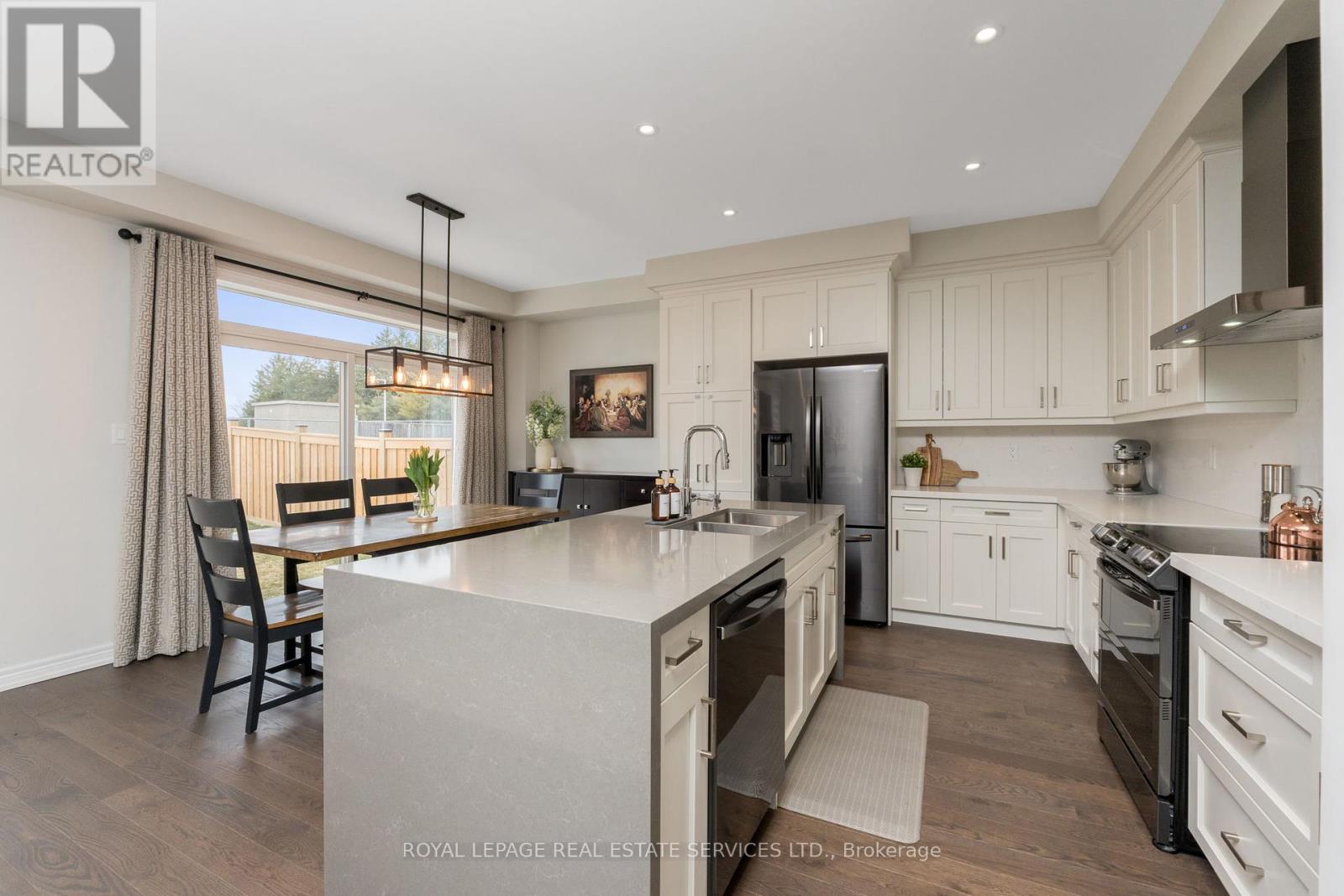 












160 DREXLER AVENUE

,
Guelph/Eramosa,




Ontario
N0B2K0

