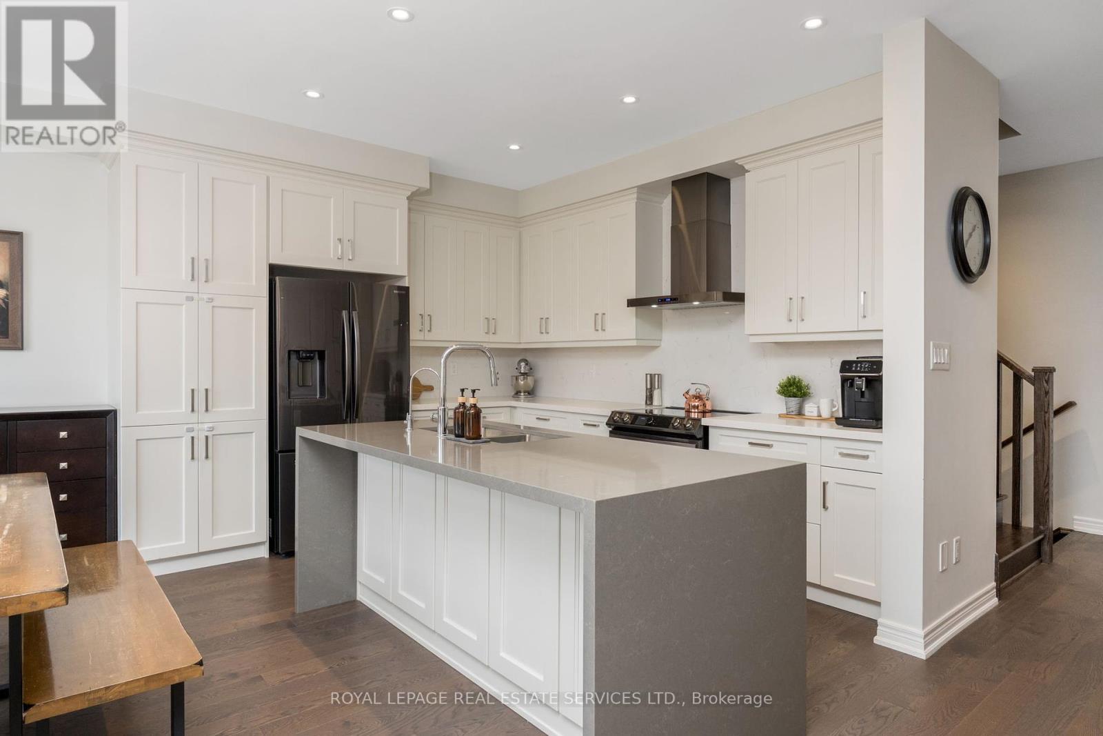 












160 DREXLER AVENUE

,
Guelph/Eramosa,




Ontario
N0B2K0

