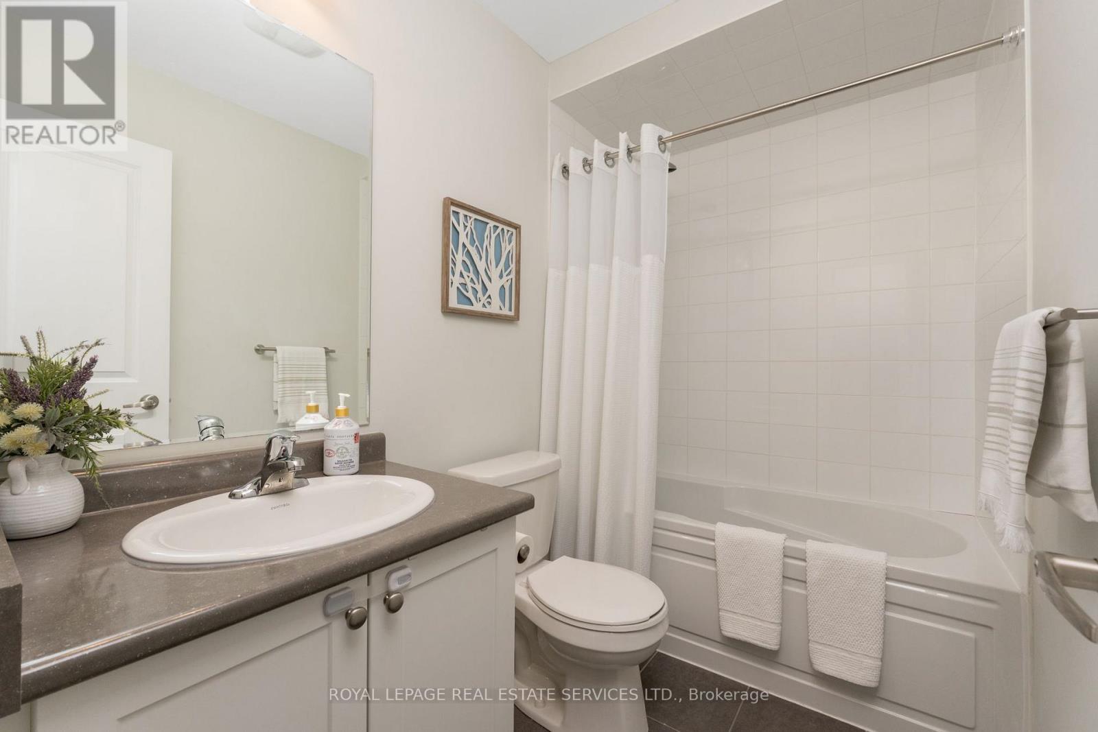 












160 DREXLER AVENUE

,
Guelph/Eramosa,




Ontario
N0B2K0


