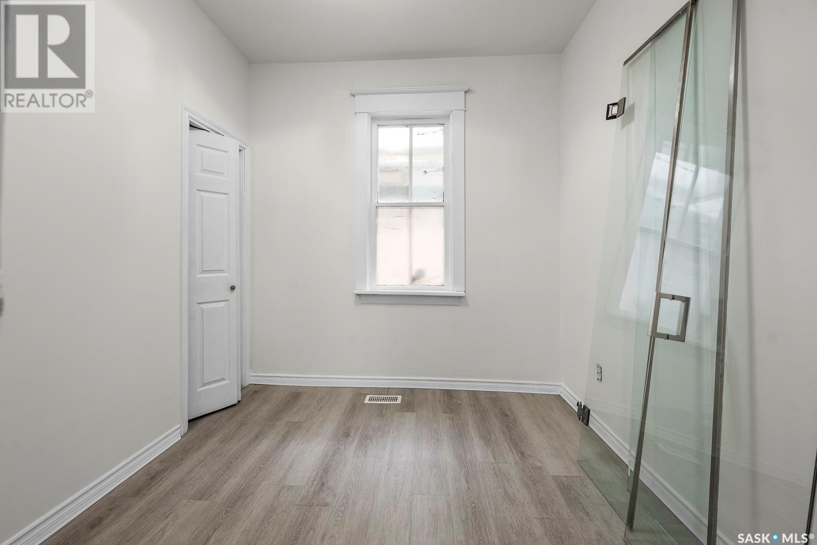 












1124 Victoria AVENUE

,
Regina,




Saskatchewan
S4P0N7

