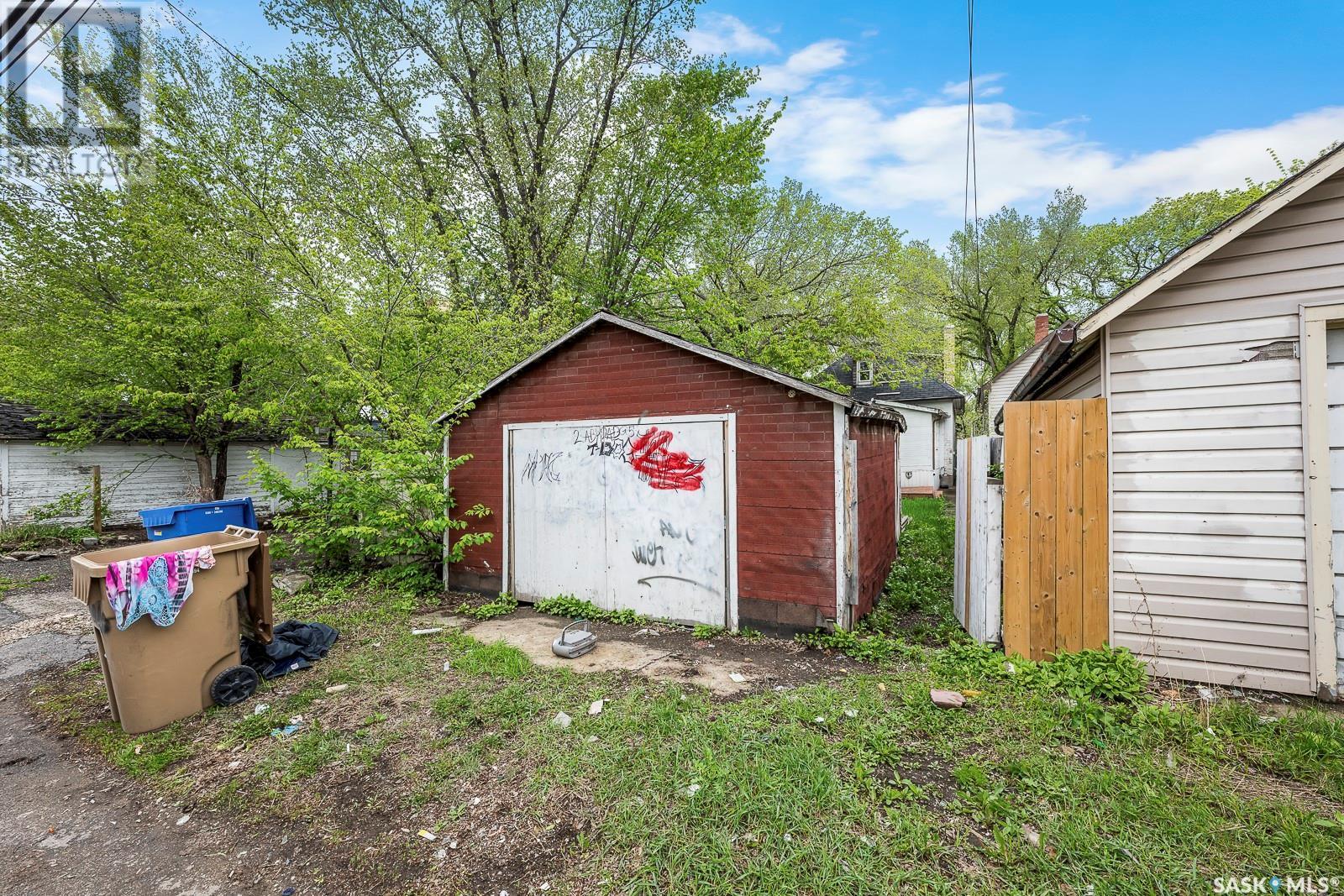 












1124 Victoria AVENUE

,
Regina,




Saskatchewan
S4P0N7

