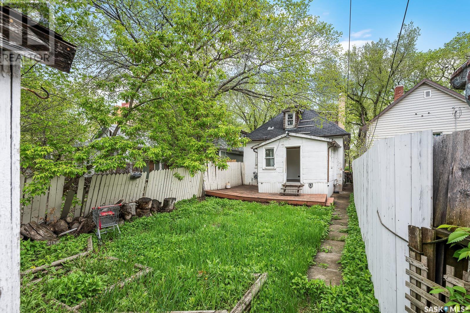 












1124 Victoria AVENUE

,
Regina,




Saskatchewan
S4P0N7

