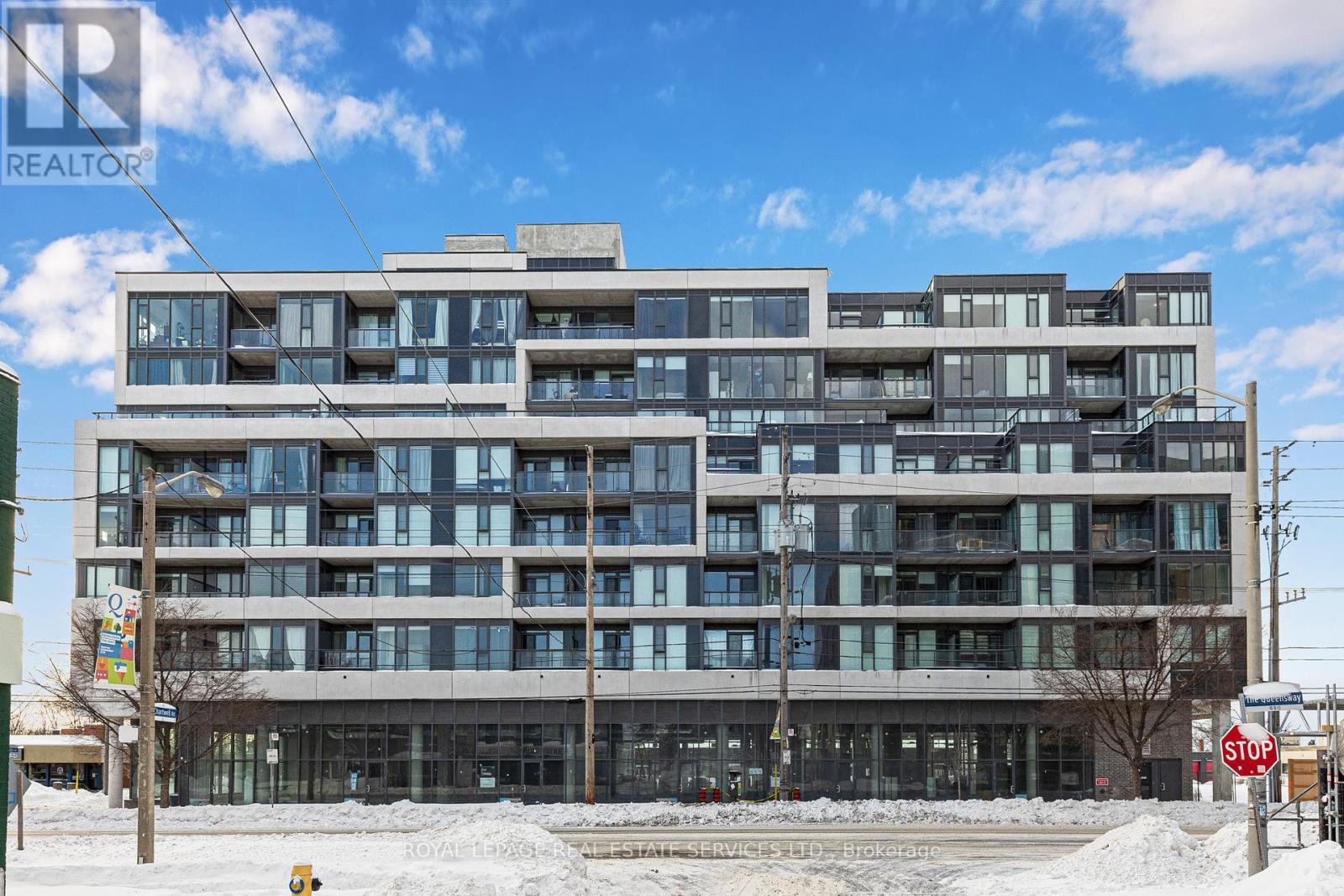 












911 - 859 THE QUEENSWAY

,
Toronto,




Ontario
M8Z1N8

