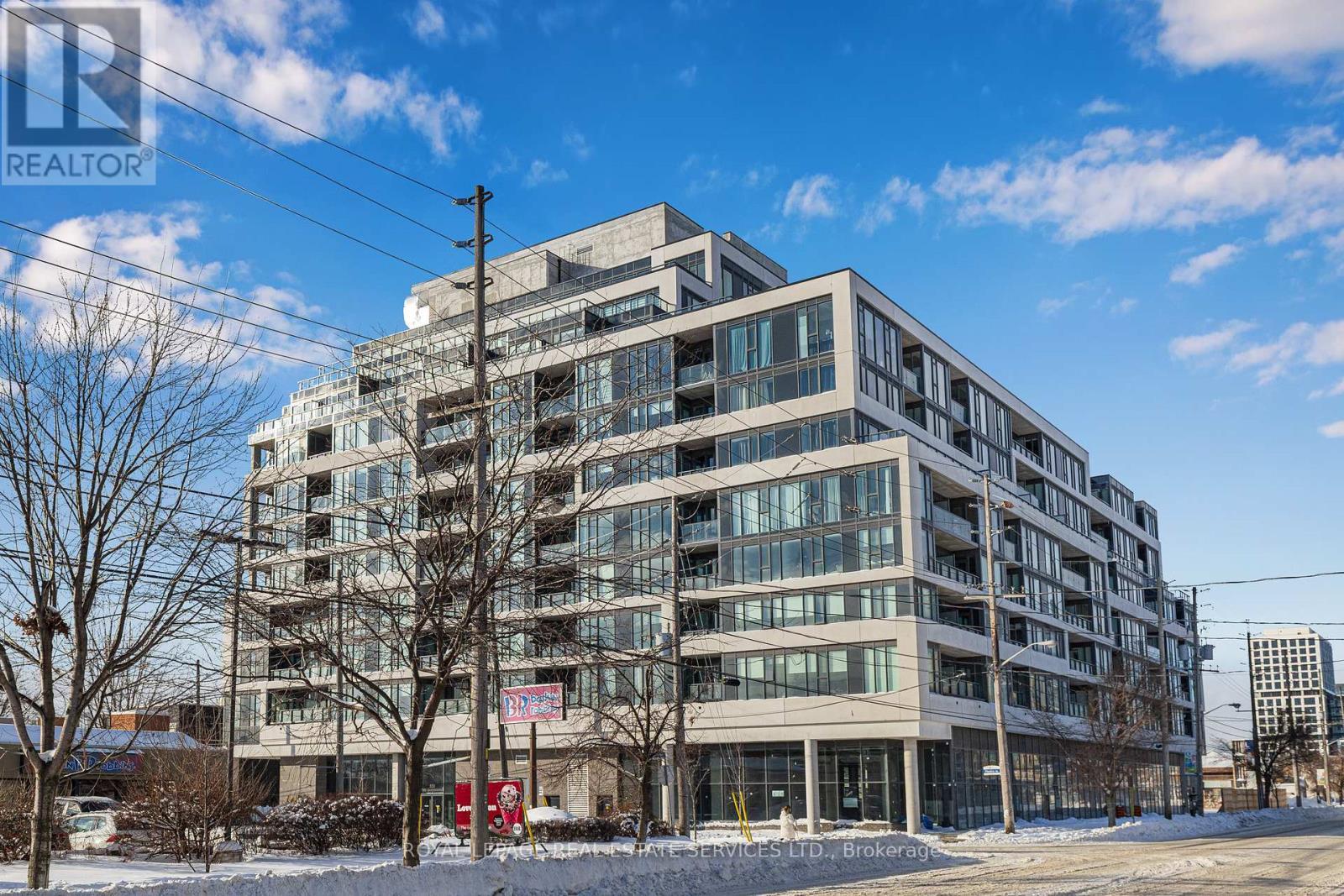 












911 - 859 THE QUEENSWAY

,
Toronto,




Ontario
M8Z1N8

