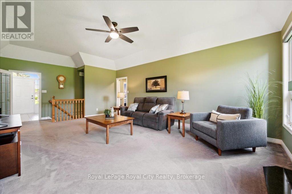 












17 ST BONIFACE DRIVE

,
Woolwich,




Ontario
N0B2B0

