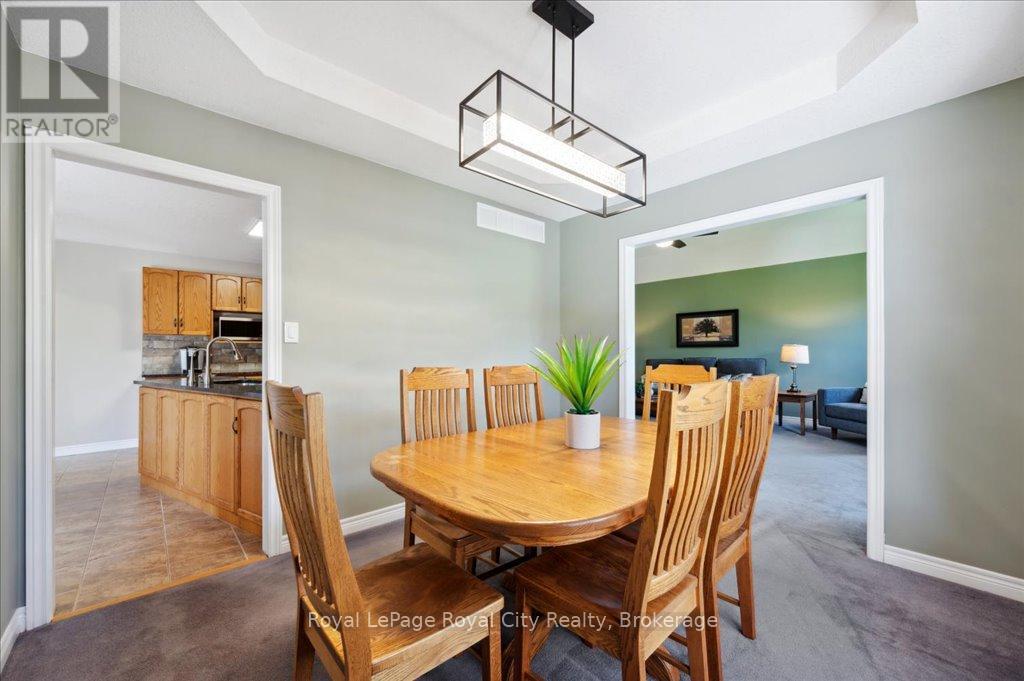 












17 ST BONIFACE DRIVE

,
Woolwich,




Ontario
N0B2B0

