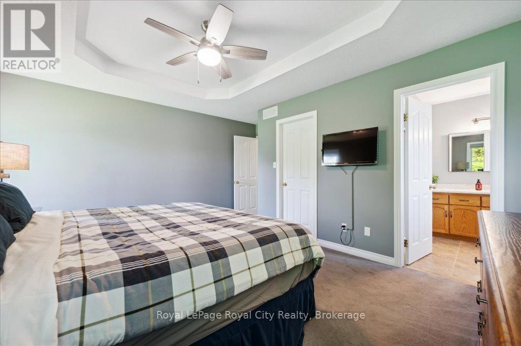 












17 ST BONIFACE DRIVE

,
Woolwich,




Ontario
N0B2B0

