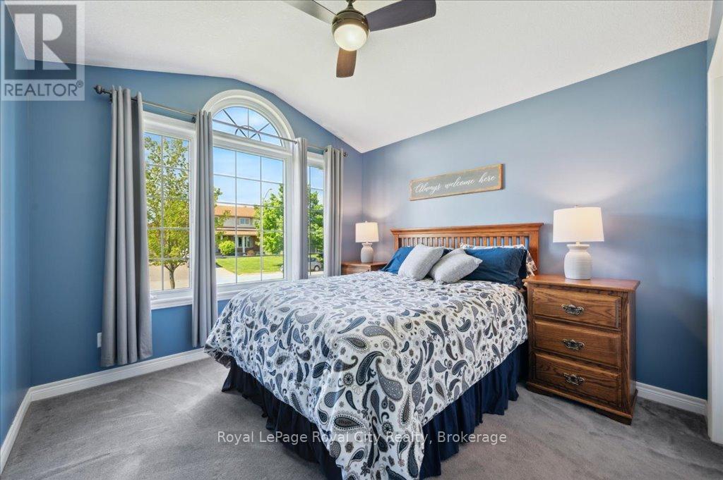 












17 ST BONIFACE DRIVE

,
Woolwich,




Ontario
N0B2B0

