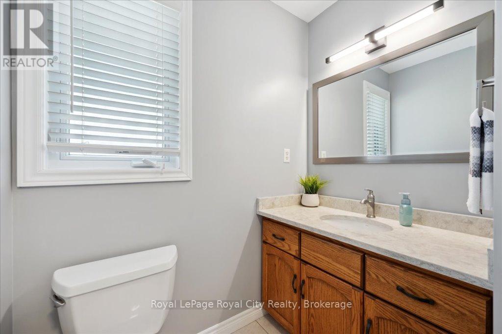 












17 ST BONIFACE DRIVE

,
Woolwich,




Ontario
N0B2B0

