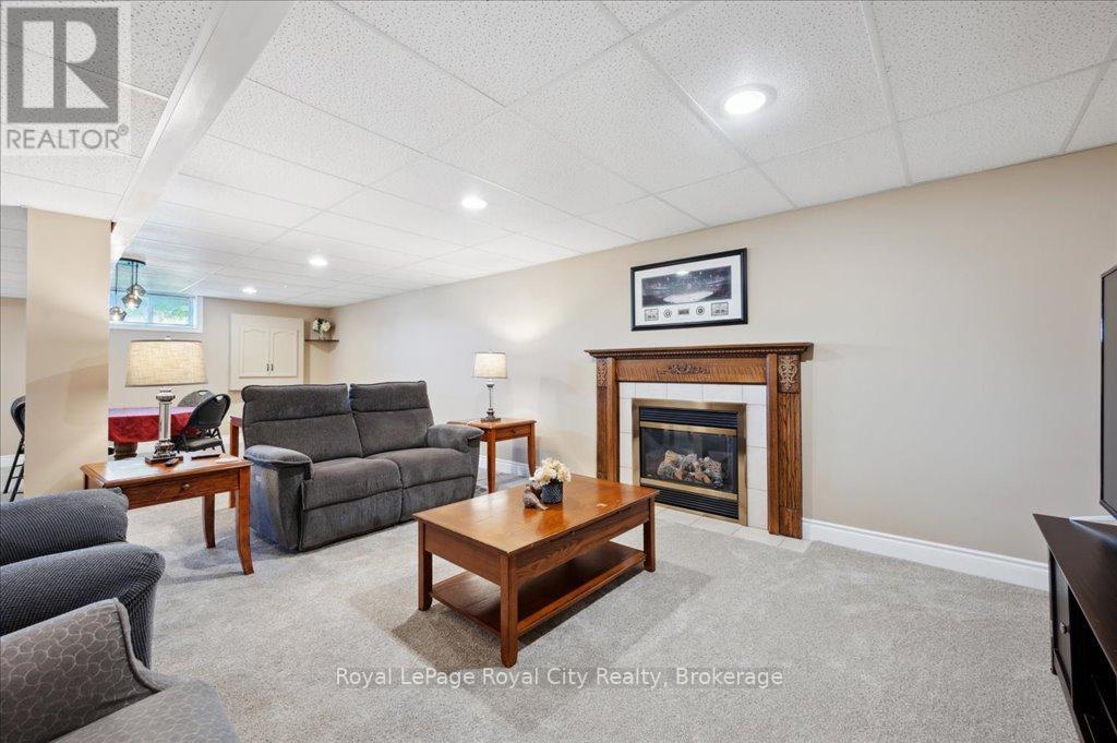 












17 ST BONIFACE DRIVE

,
Woolwich,




Ontario
N0B2B0

