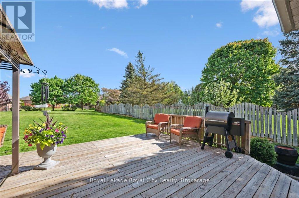 












17 ST BONIFACE DRIVE

,
Woolwich,




Ontario
N0B2B0

