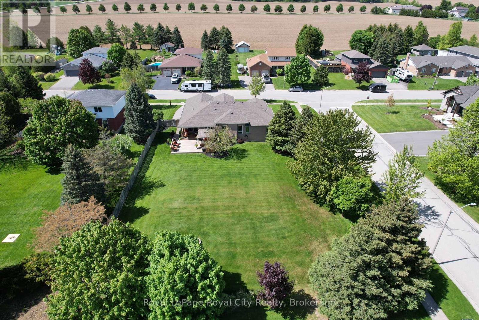 












17 ST BONIFACE DRIVE

,
Woolwich,




Ontario
N0B2B0

