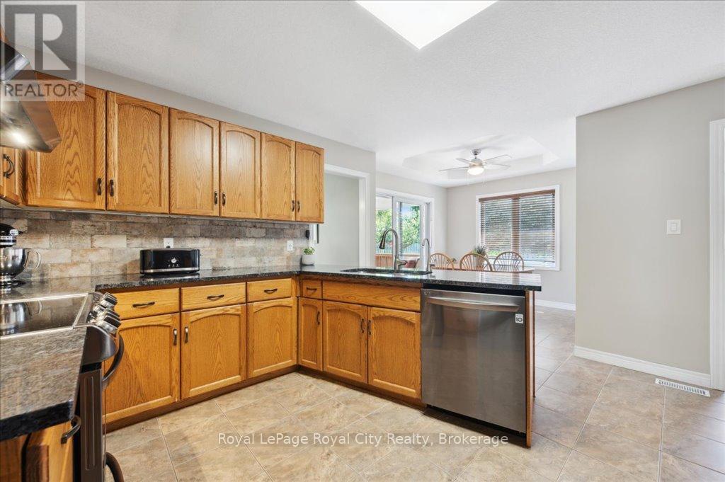 












17 ST BONIFACE DRIVE

,
Woolwich,




Ontario
N0B2B0

