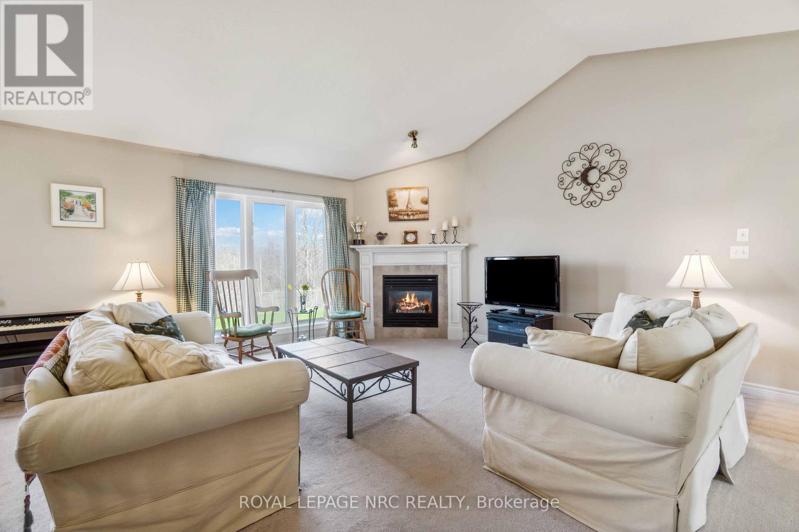 












449 BARRINGTON COURT

,
Fort Erie (Ridgeway),




Ontario
L0S1N0


