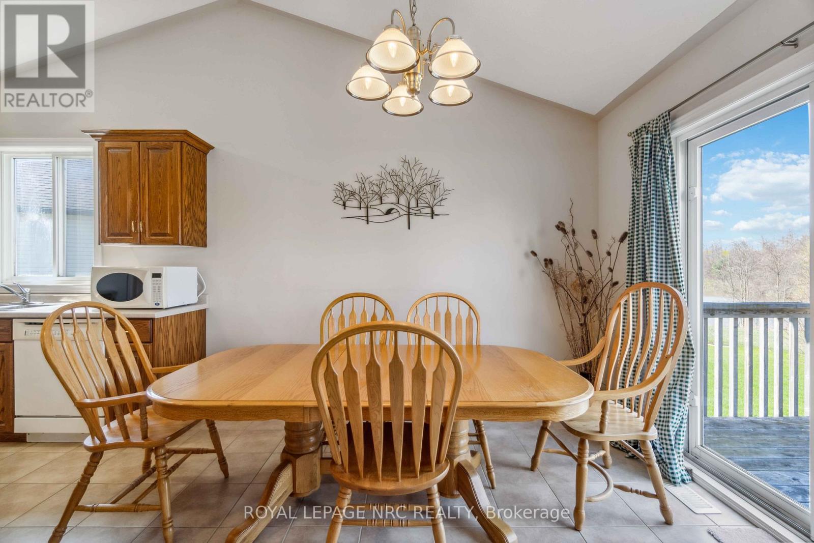 












449 BARRINGTON COURT

,
Fort Erie (Ridgeway),




Ontario
L0S1N0

