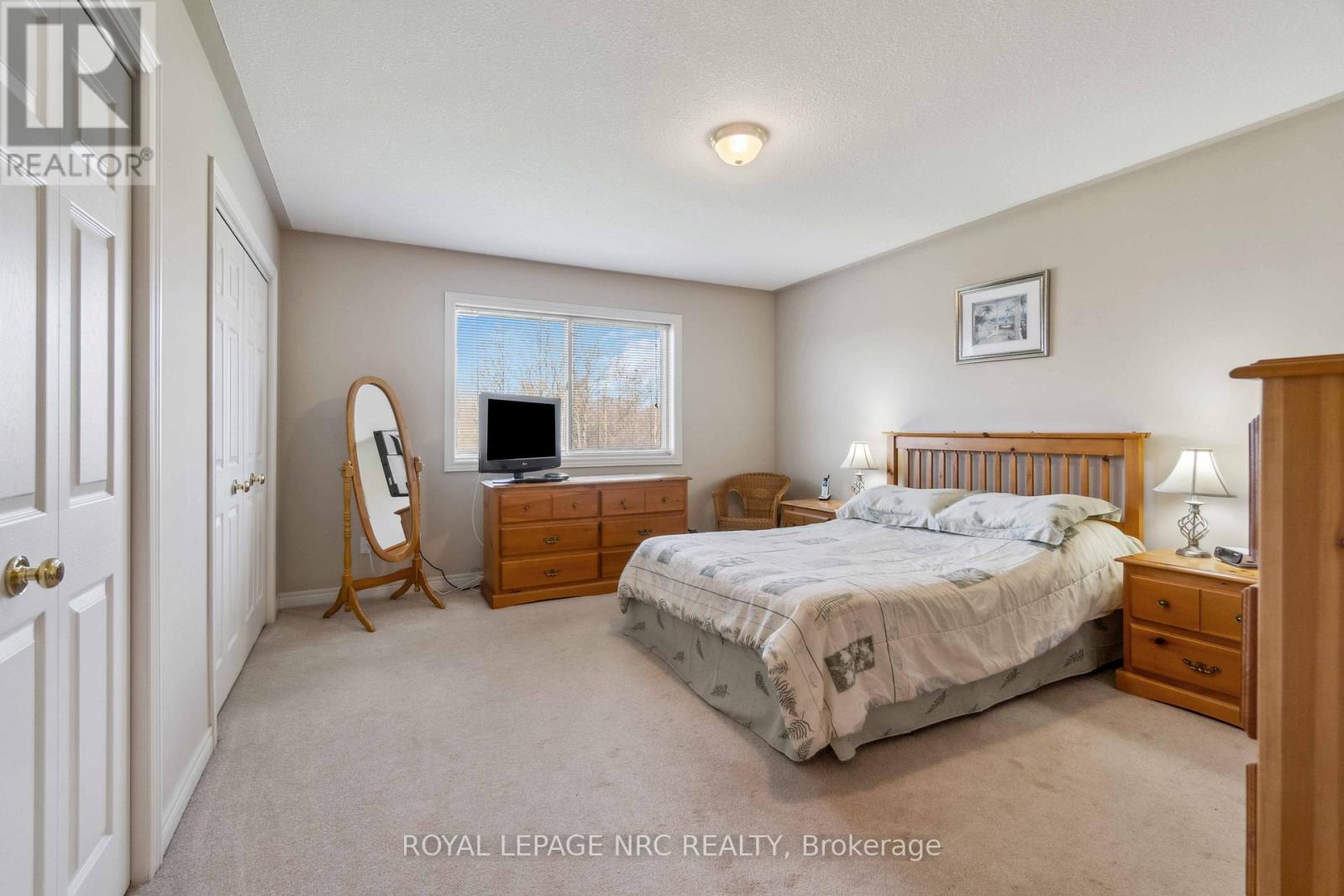 












449 BARRINGTON COURT

,
Fort Erie (Ridgeway),




Ontario
L0S1N0

