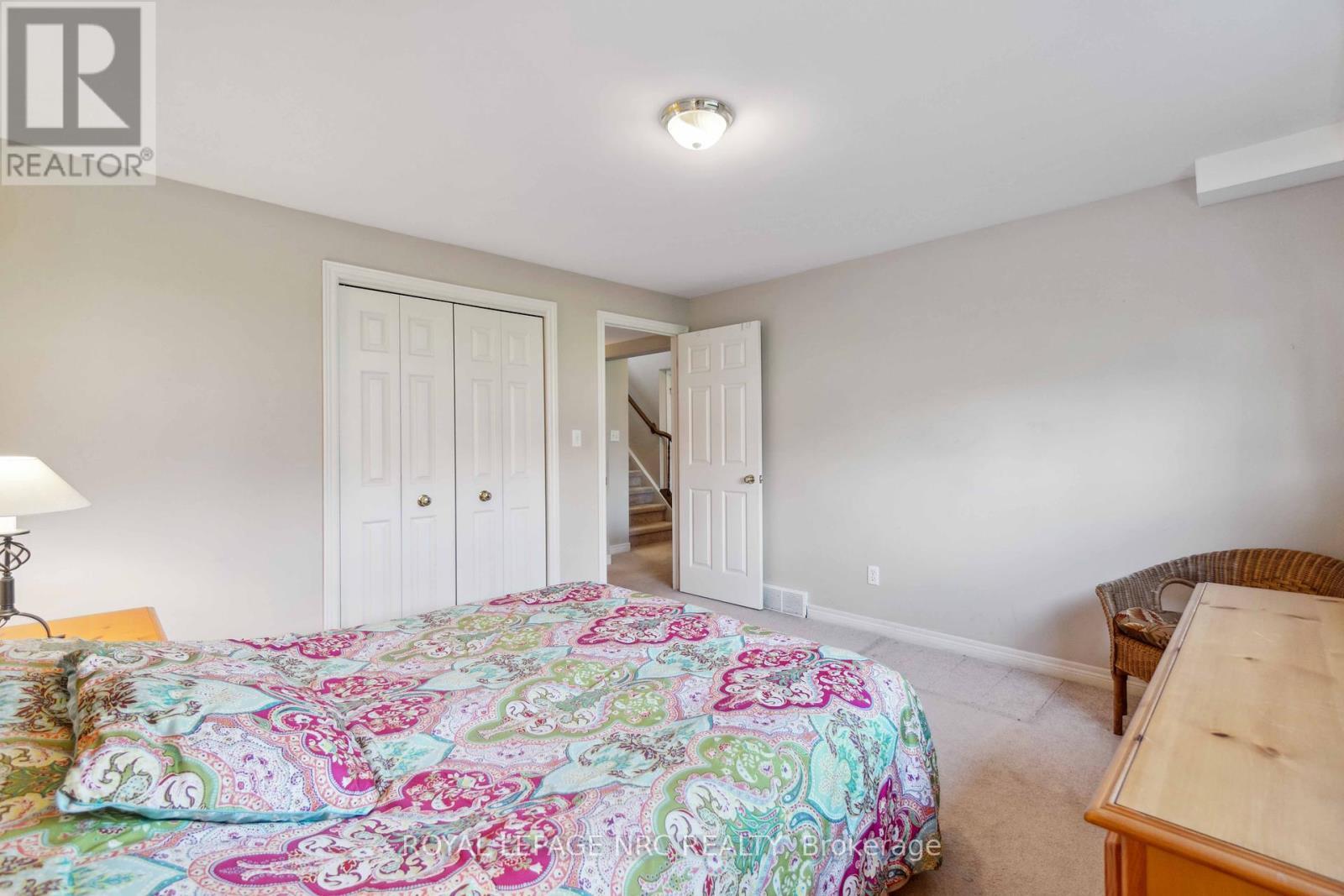 












449 BARRINGTON COURT

,
Fort Erie (Ridgeway),




Ontario
L0S1N0

