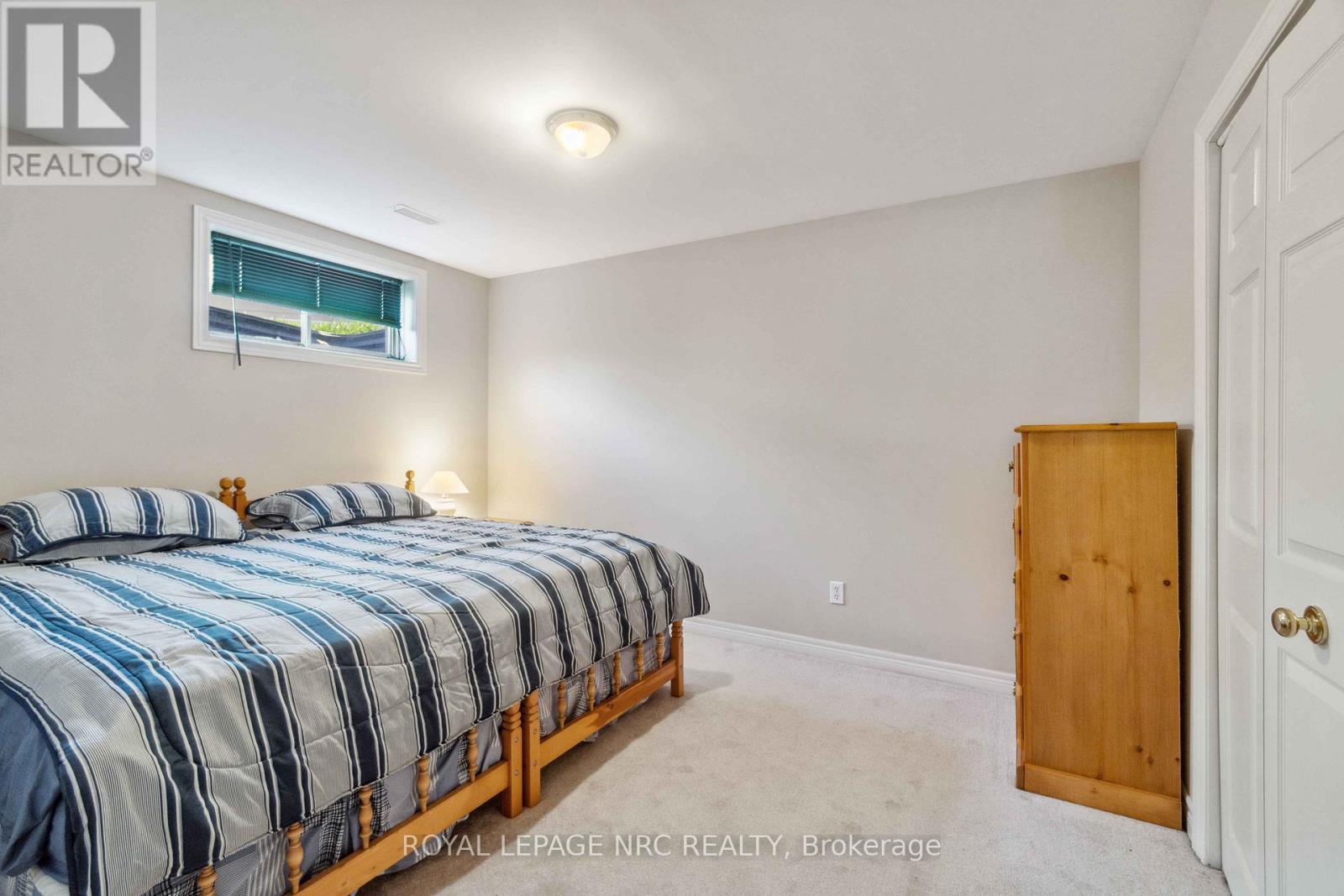 












449 BARRINGTON COURT

,
Fort Erie (Ridgeway),




Ontario
L0S1N0

