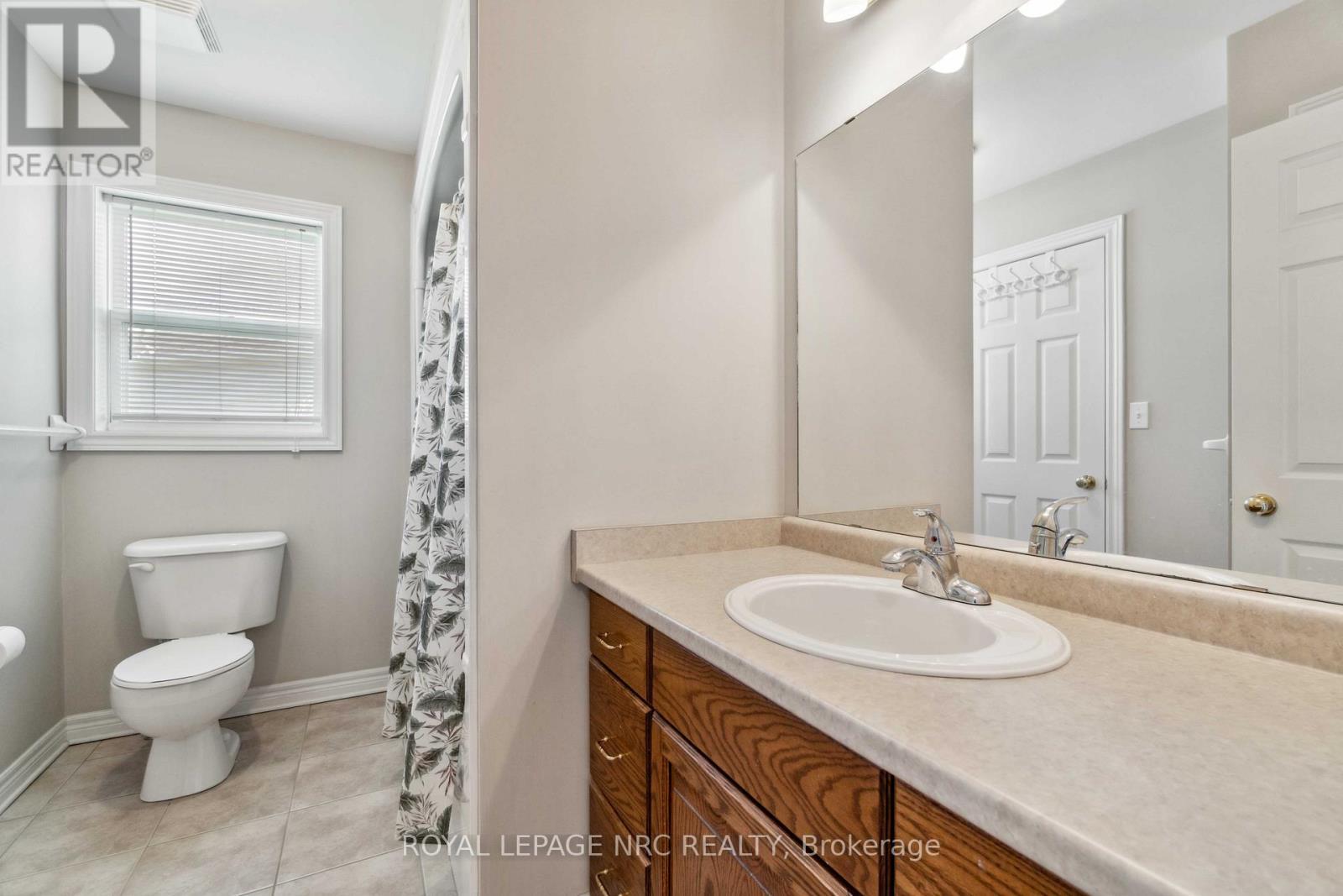 












449 BARRINGTON COURT

,
Fort Erie (Ridgeway),




Ontario
L0S1N0


