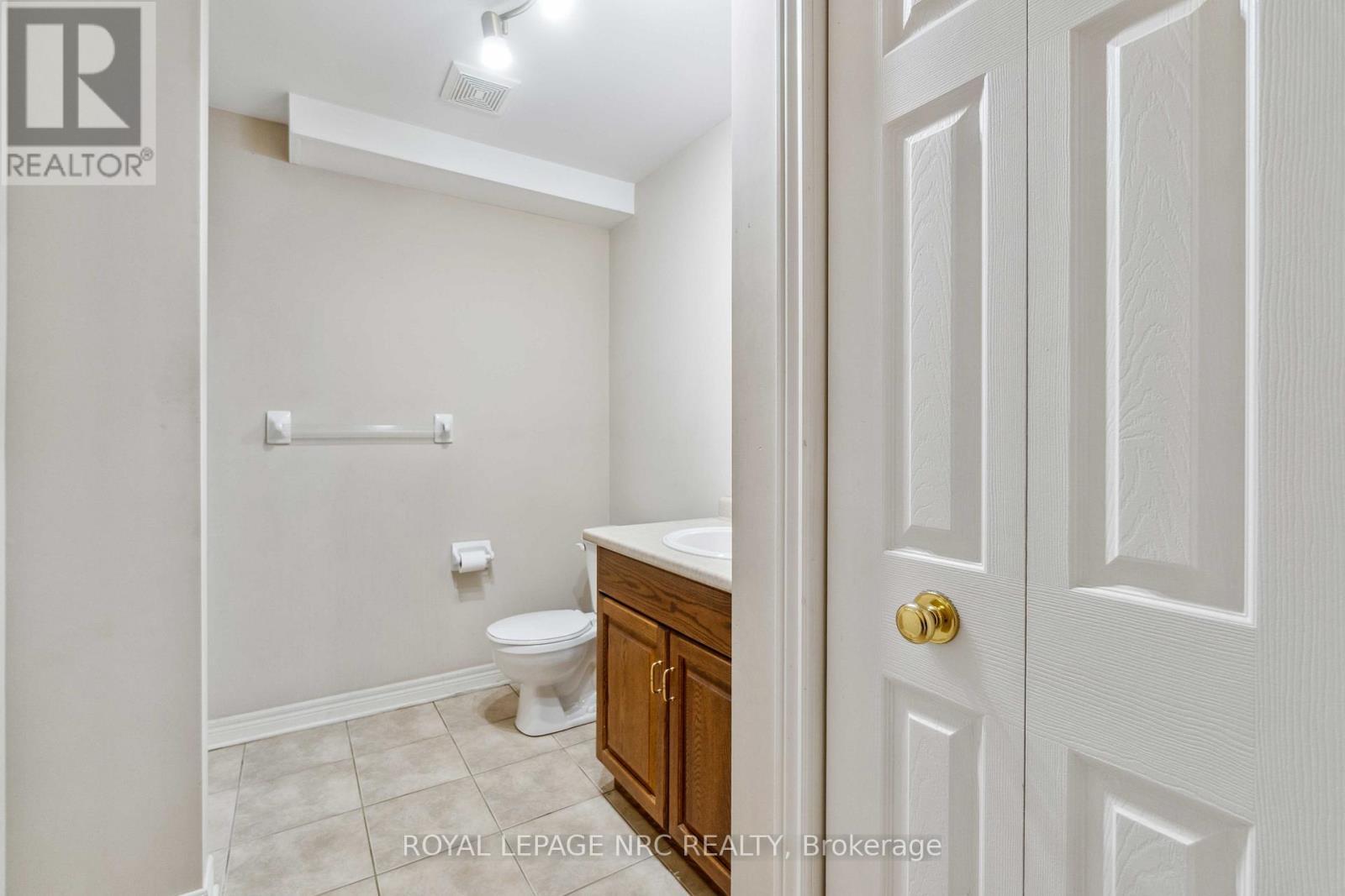 












449 BARRINGTON COURT

,
Fort Erie (Ridgeway),




Ontario
L0S1N0

