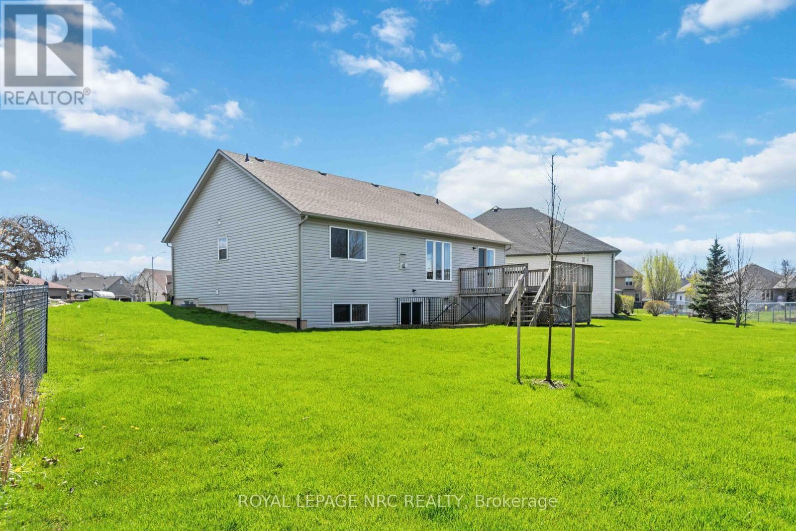 












449 BARRINGTON COURT

,
Fort Erie (Ridgeway),




Ontario
L0S1N0

